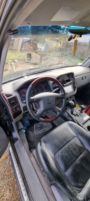 Dezmembrez mitsubishi pajero mk3 motor 3.2 cutie automat super select.