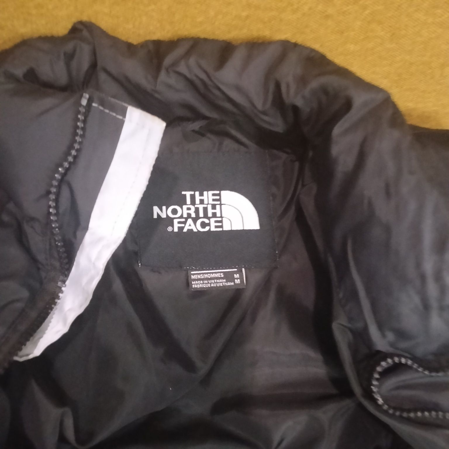 Продам недорого куртку The North Face