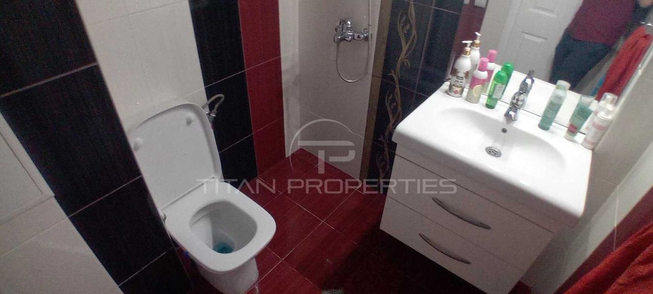 Продава се Тристаен апартамент в Пловдив, Коматевски възел - 101 кв.м за 2050 €/кв.м - Снимка #3