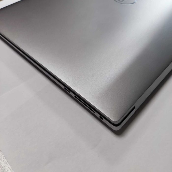 Лаптоп DELL Precision 5550 i7 Ram 16 512 SSD