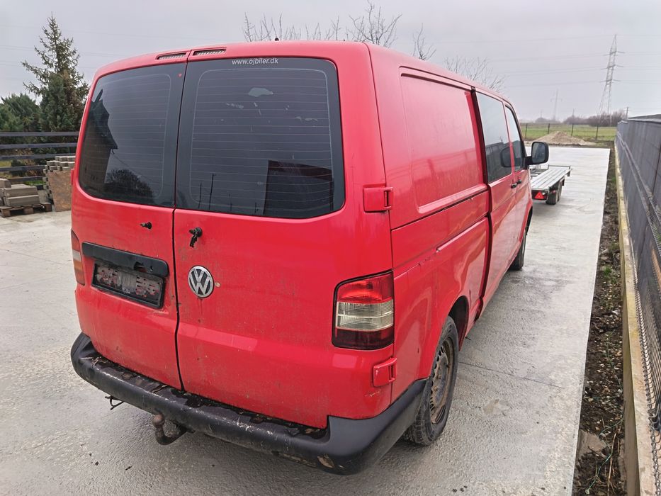 Vw T5 2.5 Tdi BPC 6 locuri 2007 Defect citiți anunțul.