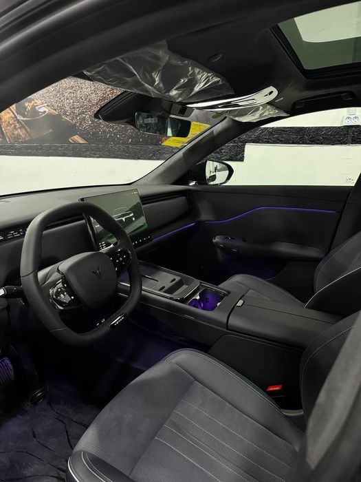 Voyah Courage 2025/2024