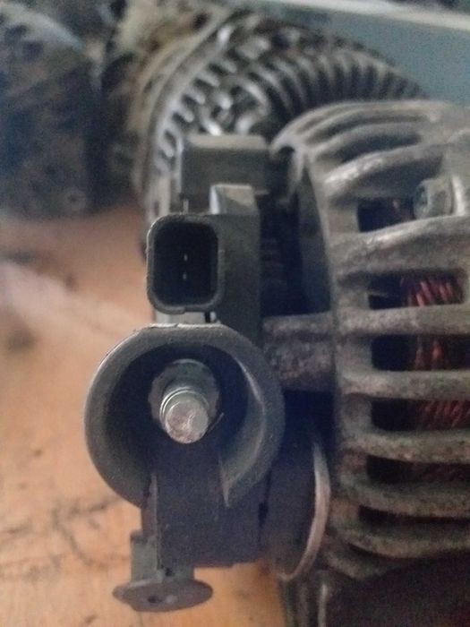 Alternator Peugeot 307 407 Citroen C5 1.6 DIESEL EURO 4