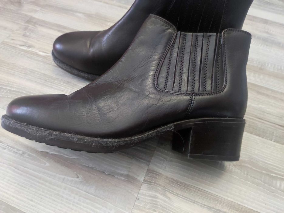 Боти от естествена кожа