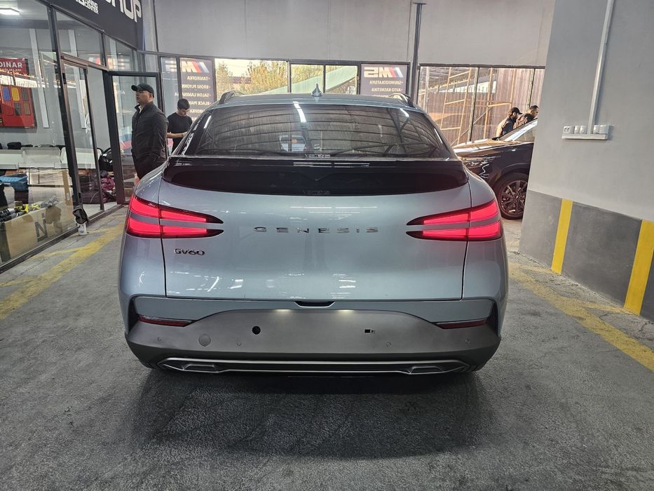 Genisis Gv60 electro mobil full