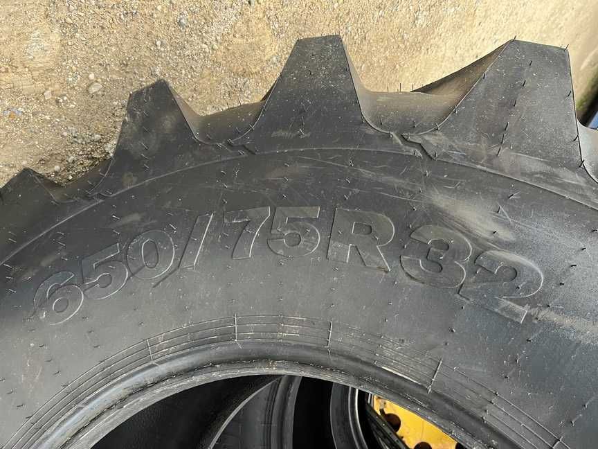 Anvelope radiale noi 650/75 R32 marca OZKA pentru combina