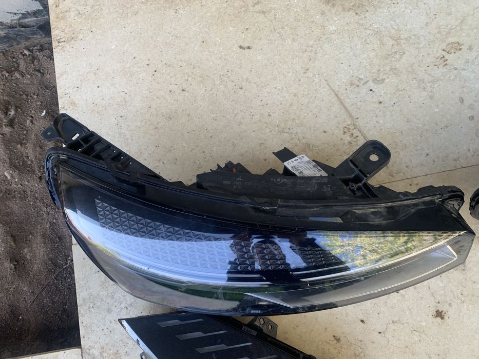 Daylight dreapta/stanga Renault Clio 5 V facelift led an 2024/2025