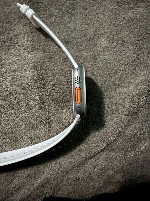 Apple watch ultra 2 GPS+Cellular baterie 100%