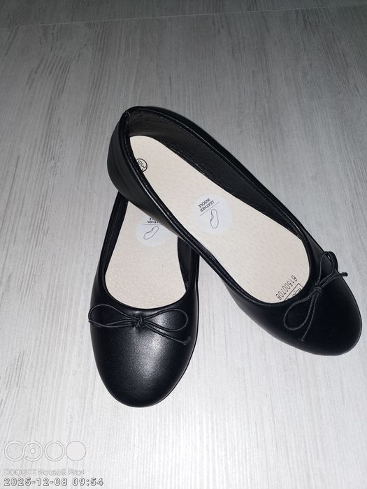 Черни обувки балеринки
