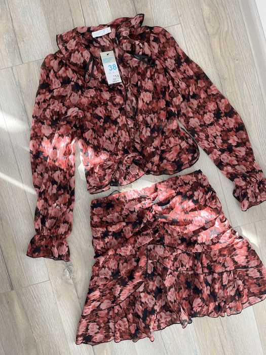 Camasa+ fustita (costum) nou, cu eticheta