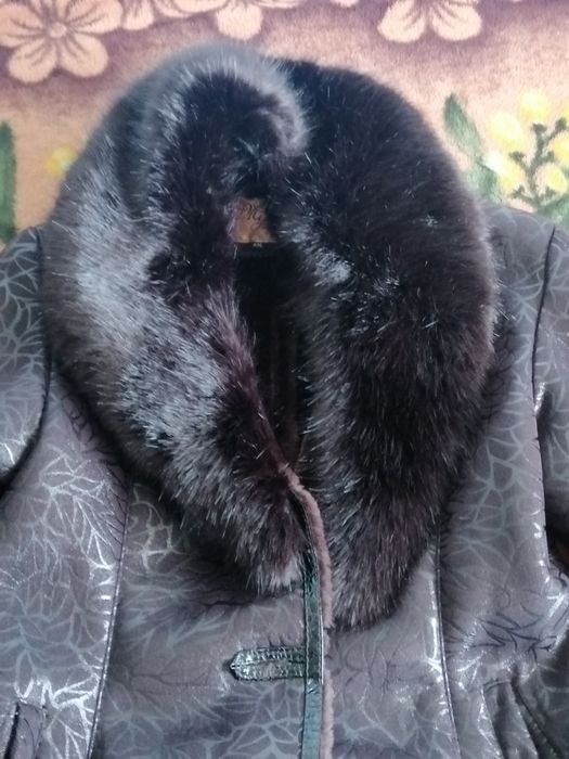 Женская дубленка