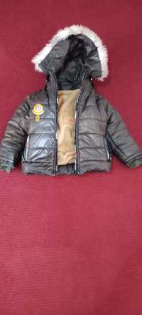 Продается куртка детская на мальчика 5-6 лет в хорошем состоянии