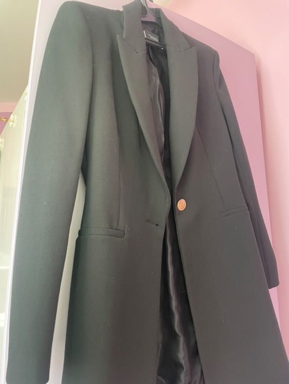 Нов черен blazer Zara