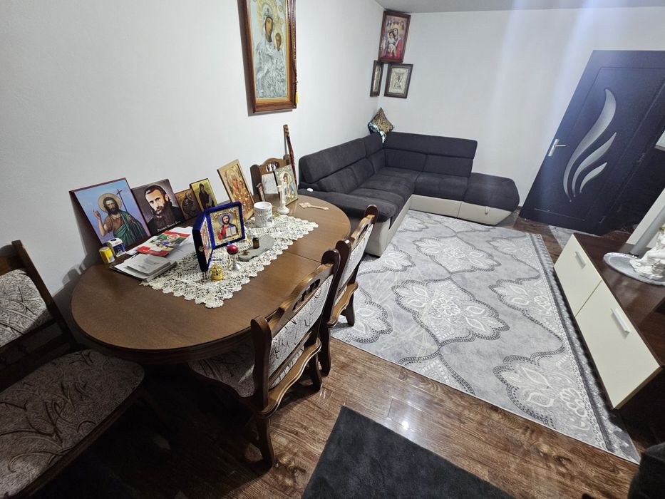 Vand mobilier de sufragerie set complet