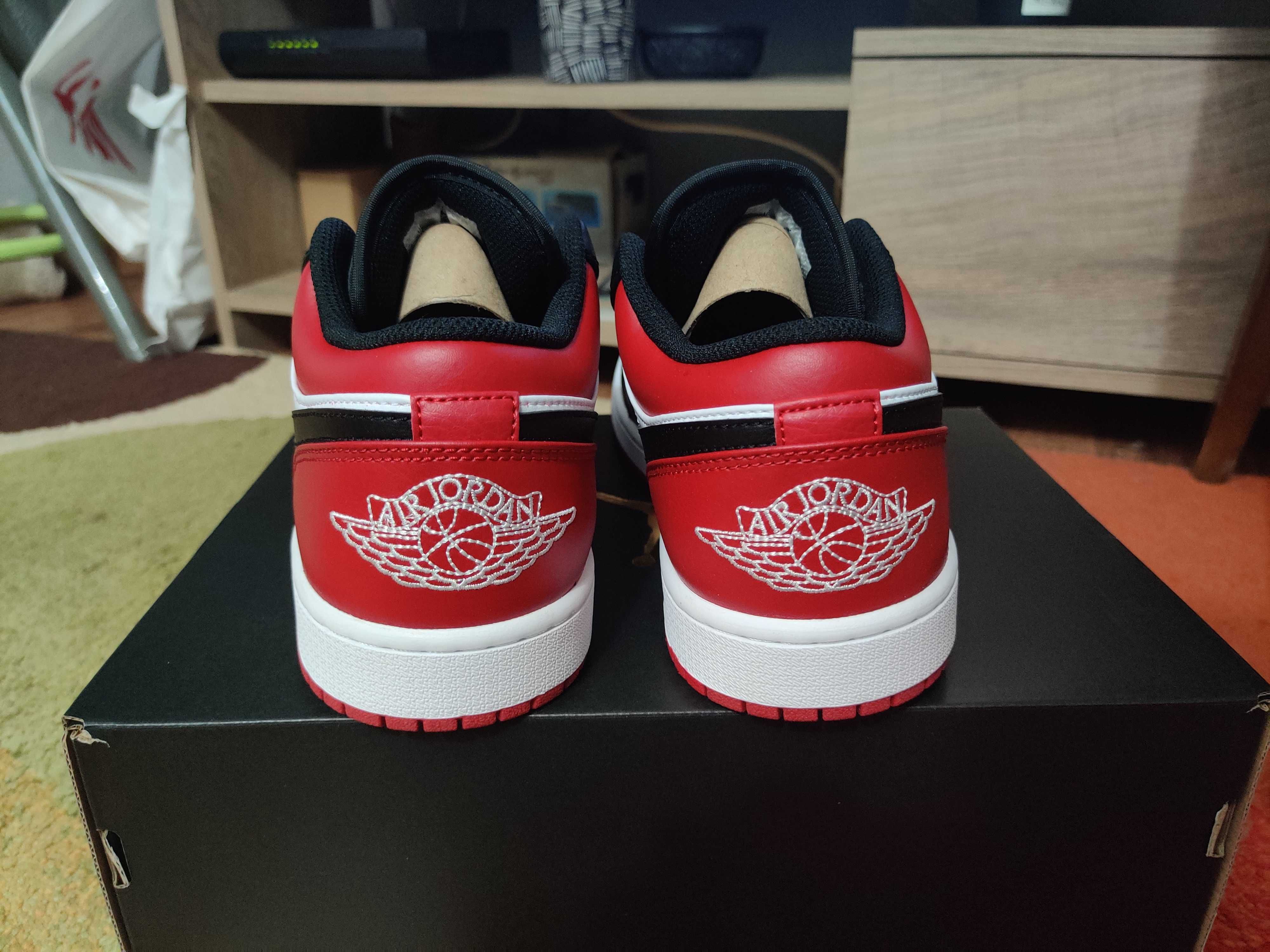 Jordan 1 Low Bred Toe