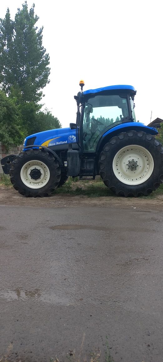 NEW HOLLAND T6070 sotiladi