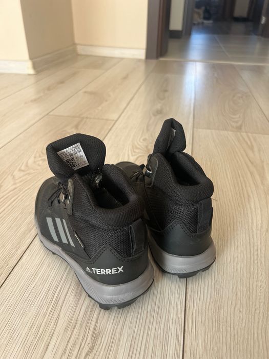 Зимни боти Adidas