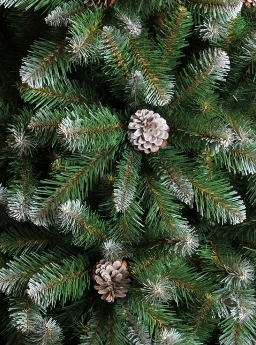 Елка искусственная в хорошем состоянии