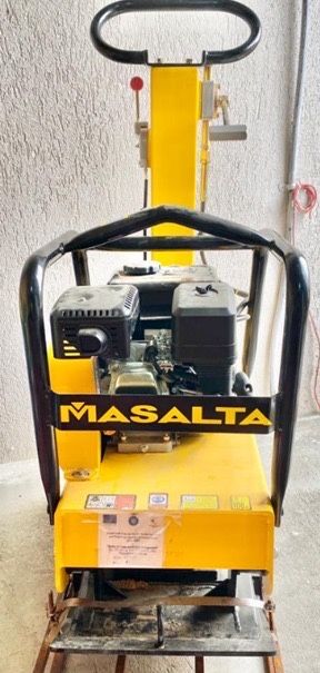 Inchriez platforma,betoniera,placa vibranta,popi,generator trifazat