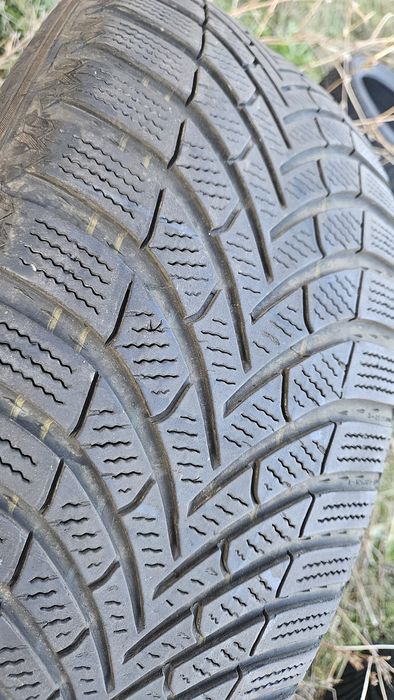 2бр гуми 215 55 18 дот 24 семперит