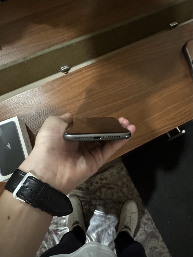 iPhone 11 sotiladi