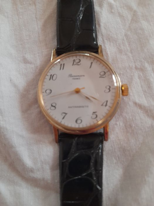 Ceas dama Besancon antimagnetic