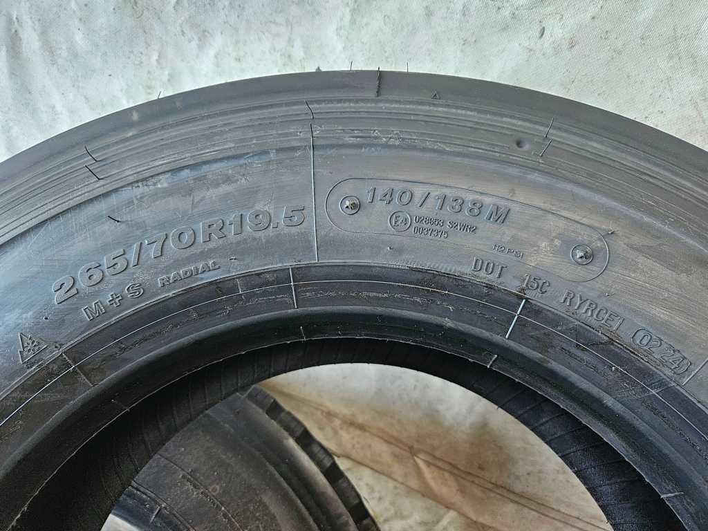 2 Нови товарни гуми 265/70R19.5 Bridgestone R-Steer 002 140M DOT2024