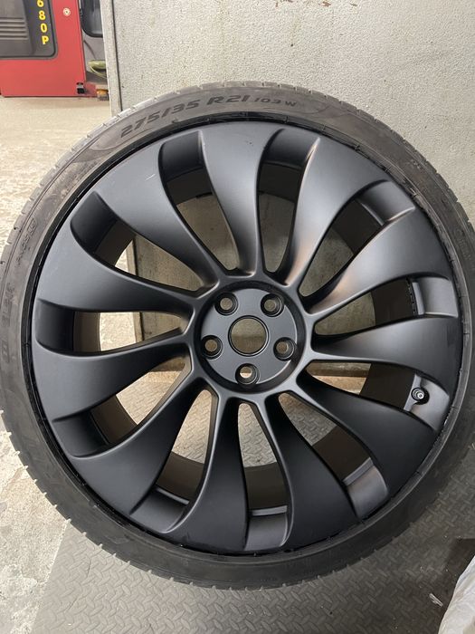 Jante Tesla 3 , Y , S diverse dimensiuni. Se pot vinde și la Bucată.