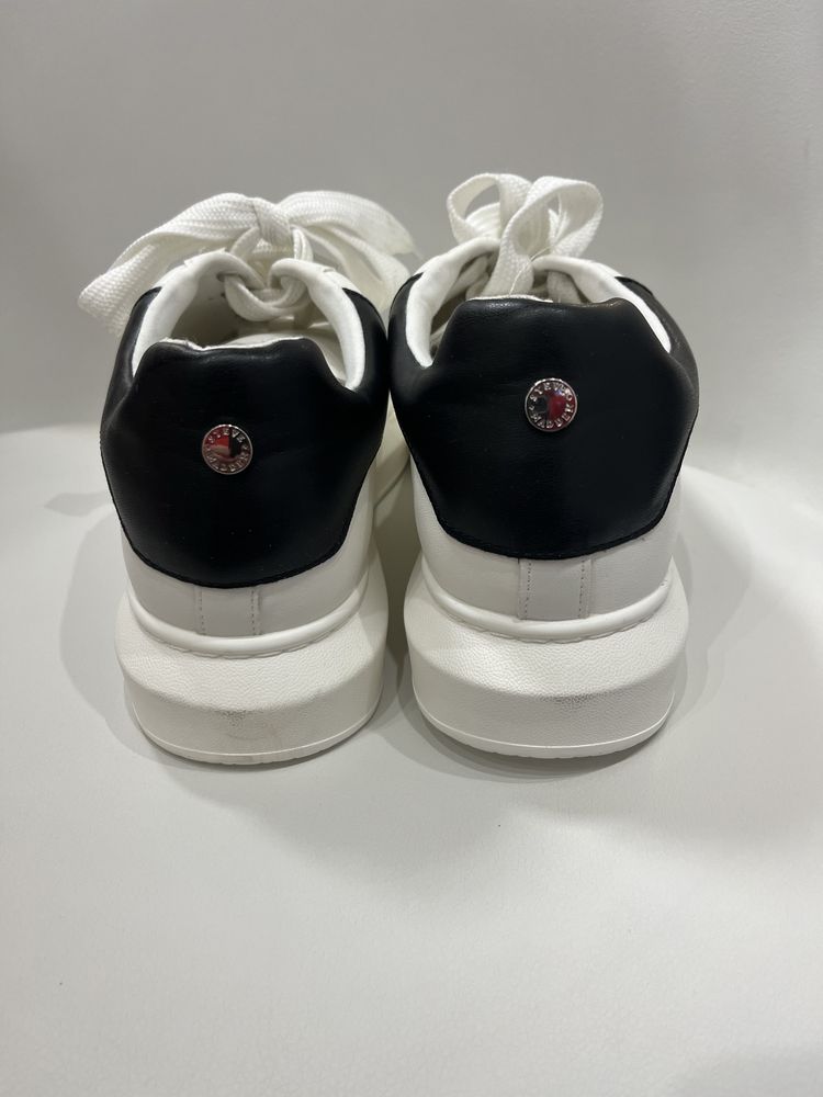 AlexanderMcQueen