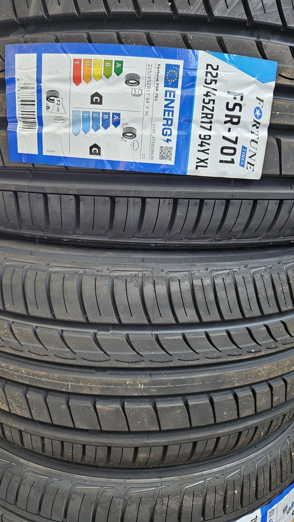 225/45R17 Fortune летни