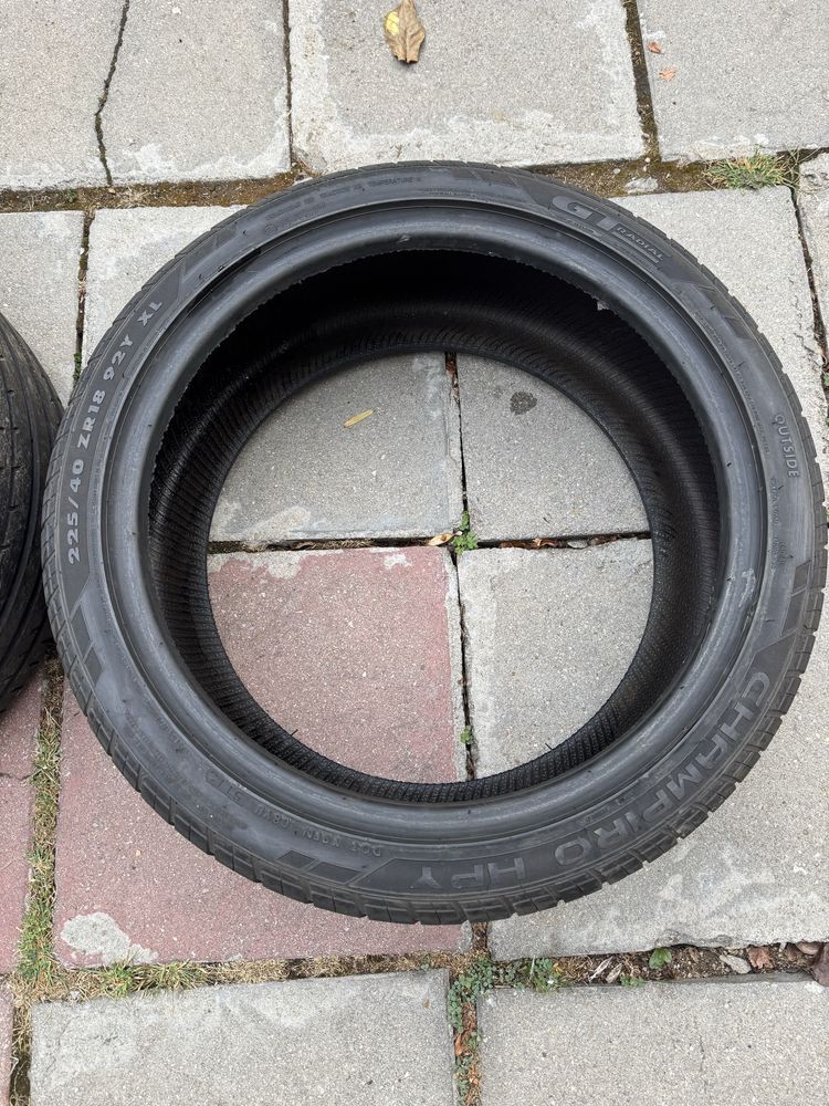 2-бр. Гуми 225 40 18 GT-Radial Champiro HPY