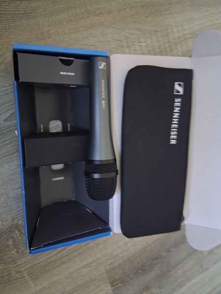Продавам микрофон Sennheiser vocal microphone