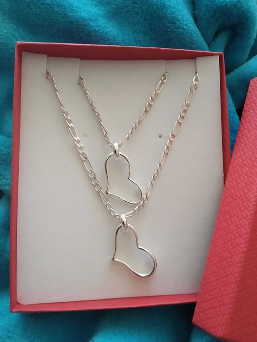 Нов,масивен,сребърен комплект. Мъжки/ дамски модели.В подаръчна кутия.