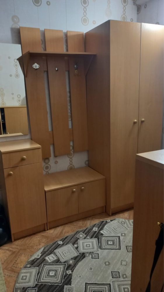 Продам шкаф для прихожей