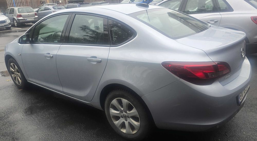 Opel Astra 1.6 ECOTEC 150 Edition 2017