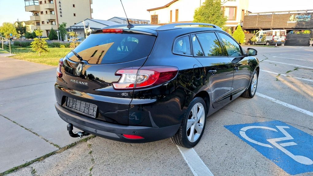 Renault Megane 3 FULL BOSE/Navi/Piele/Clima/Jante/Trapa/Superb
