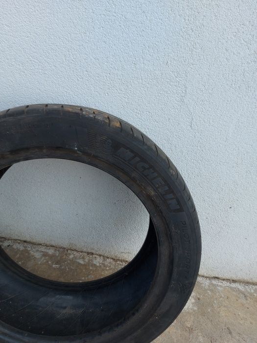 Anvelope 245/45 R18