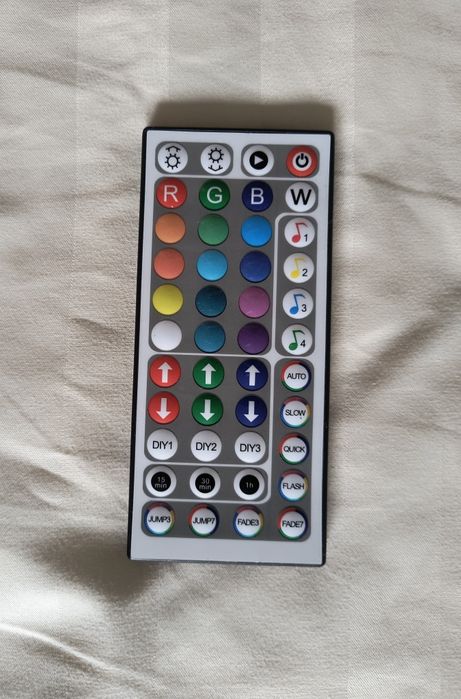 Lampă sferică LED (lipsește telecomanda originală)