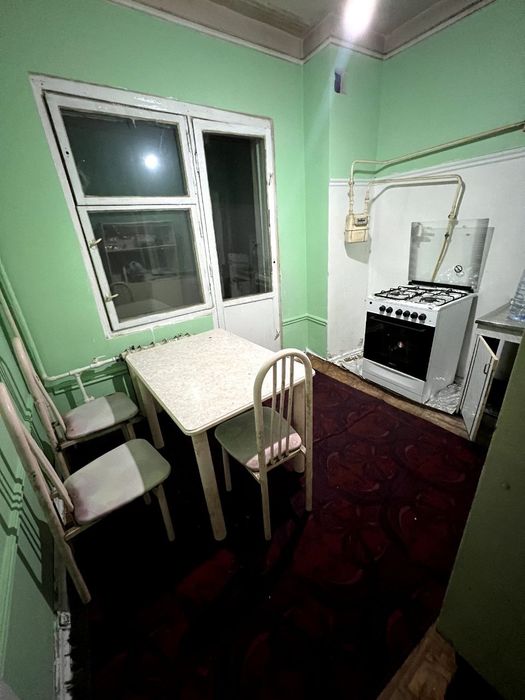 Gʻofur Gʻulom metro yonida 1xonaga 2 bola yoniga 1bola olinadi