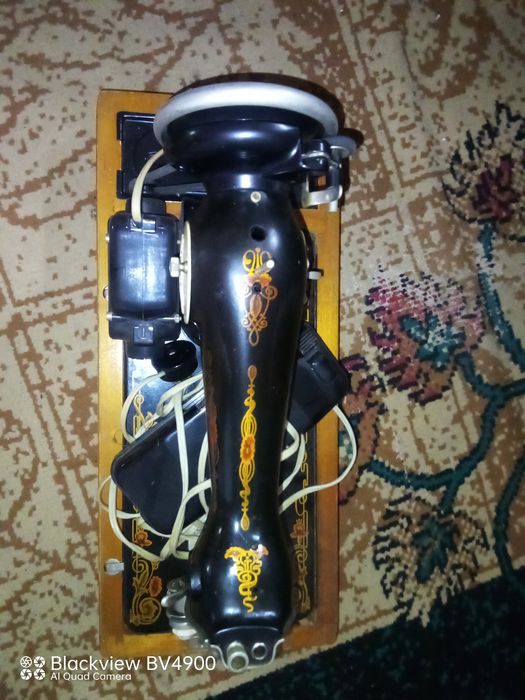 Mașina de cusut vintingi, bine întreținută