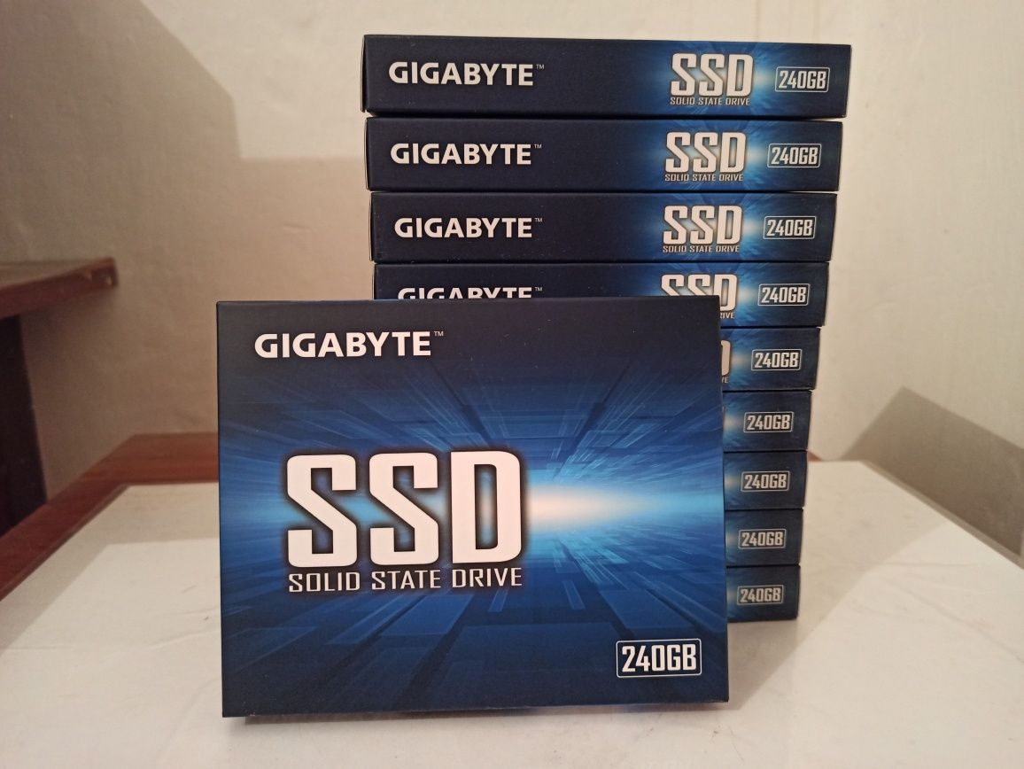 Диск SSD Gigabyte 240, 480 Gb, продам.