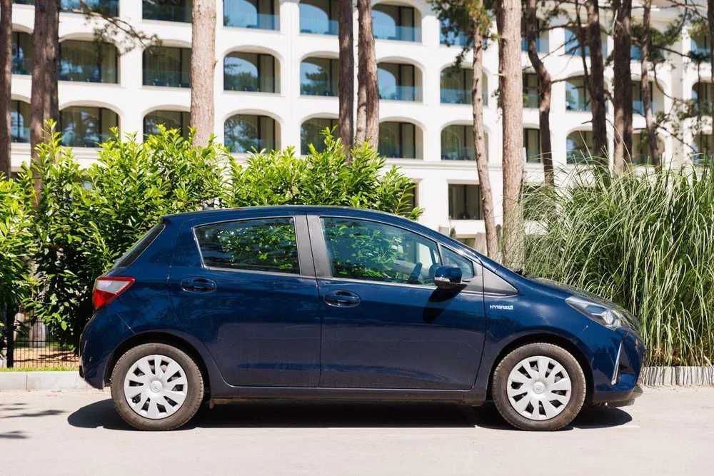 Toyota Yaris Hybrid | Rent A Car