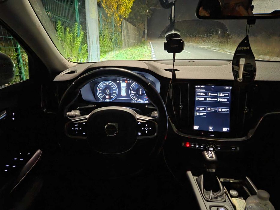 VOLVO V60 2.0 diesel - al 2 proprietar - carte service la zi