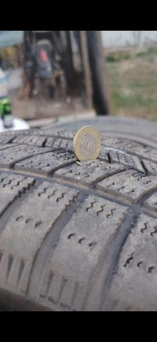 Зимняя шина липучка