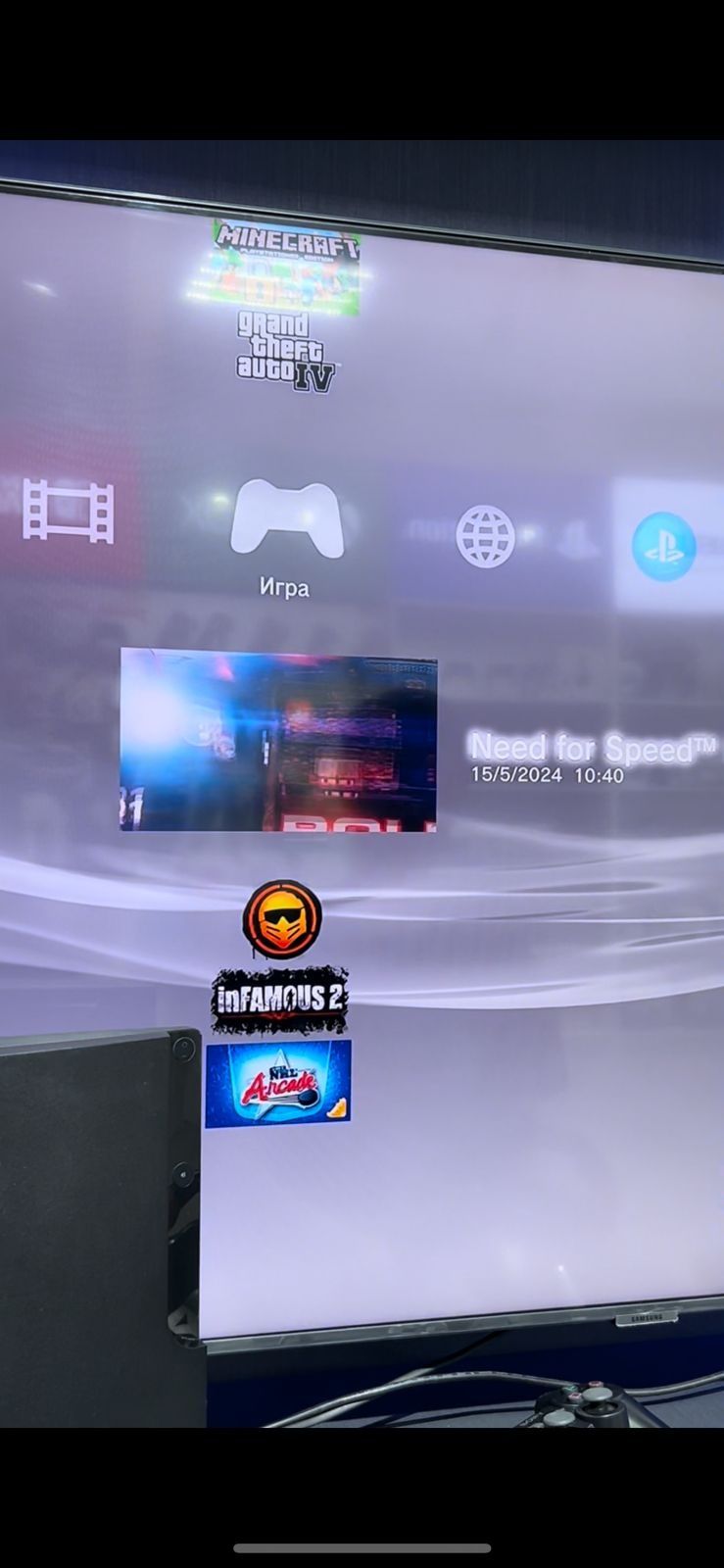 PlayStation 3 + игровой руль в отличном состоянии