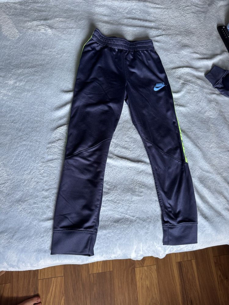 Детски анцунг NIKE