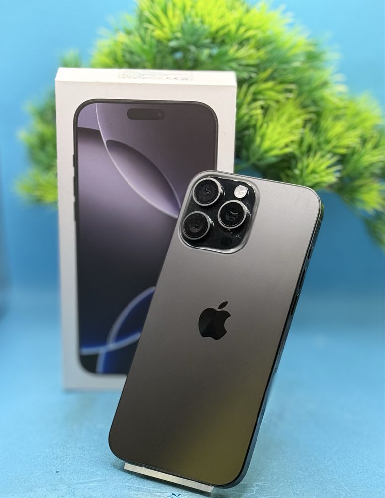 ГАРАНЦИОНЕН!!! Apple iPhone 16 Pro Max, 256GB, 5G, Black Titanium