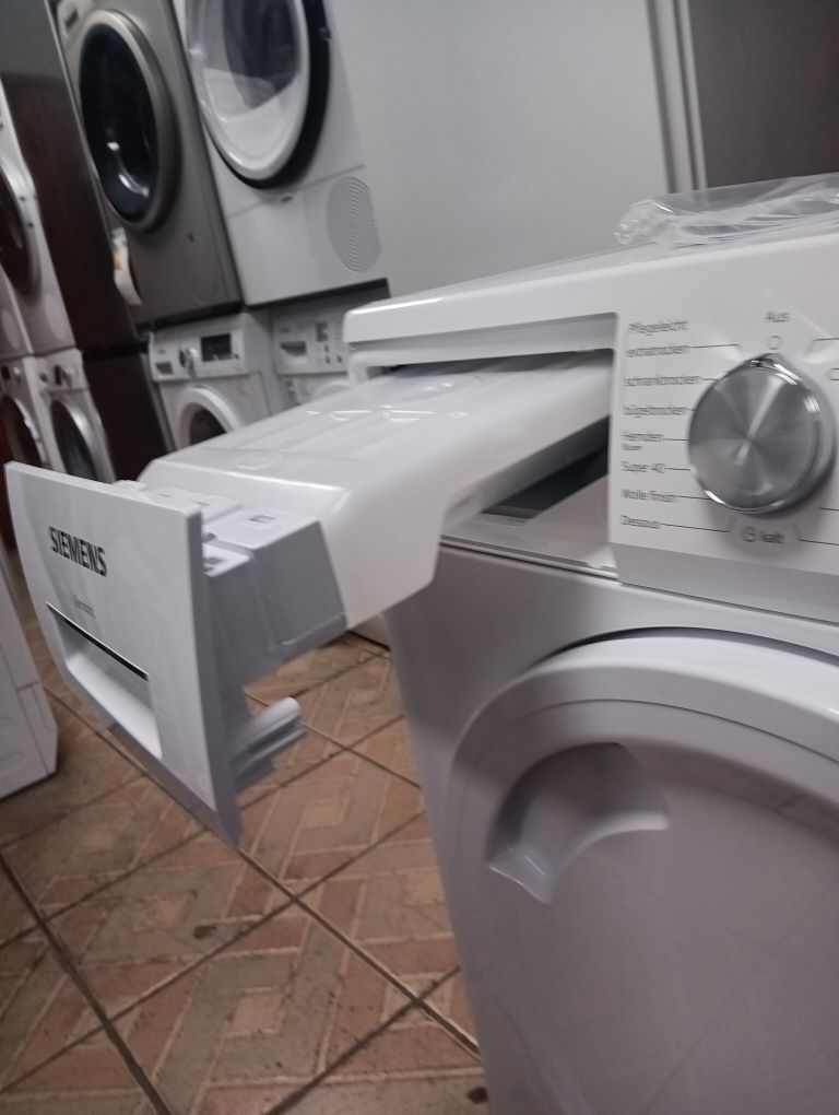 Чисто нова сушилня с термопомпа Siemens IQ 300 24 месеца гаранция!