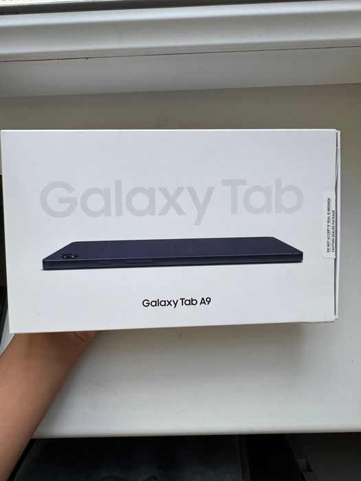 Продам планшет почти новый