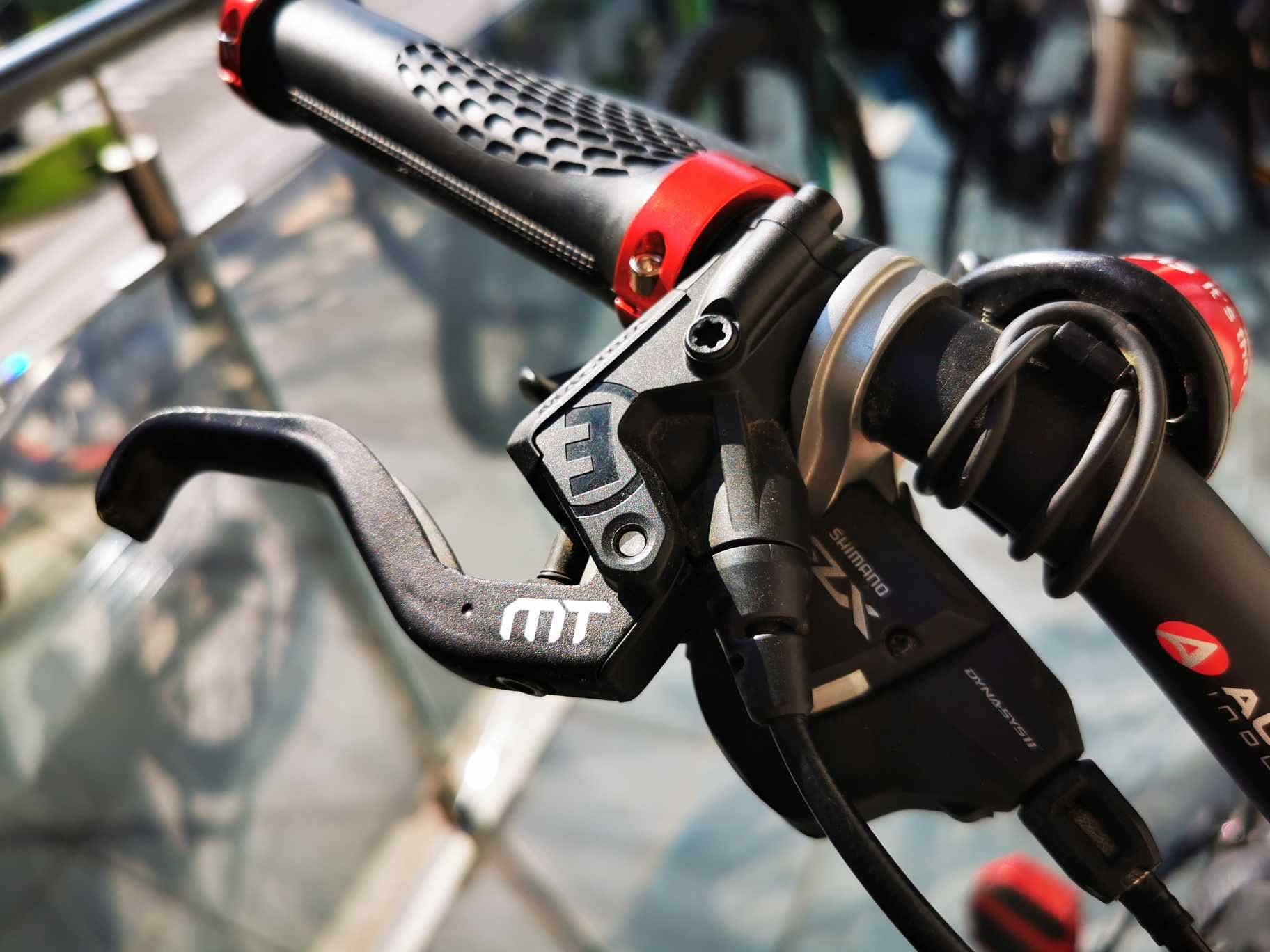 Bicicleta electrica BOSCH CX Corratec Xvert Shimano XT frane Magura